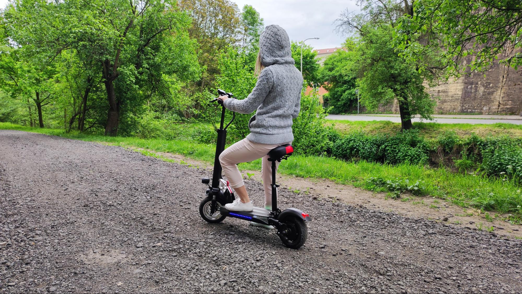 nejlepší elektrokoloběžky se sedátkem